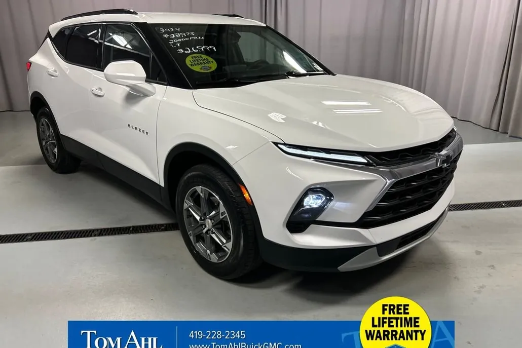 2024 Chevrolet Blazer 2LT photo 1