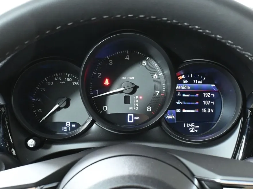 2024 Porsche Macan Base photo 21