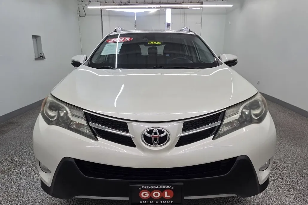 2015 Toyota RAV4 Limited photo 1