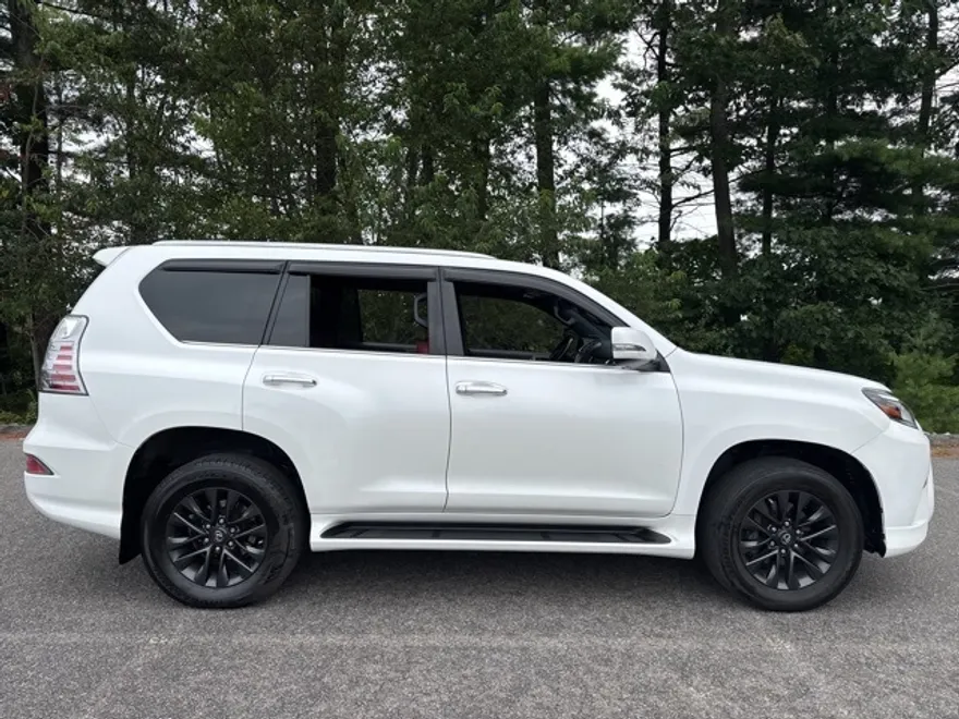 2021 Lexus GX 460 Premium photo 1