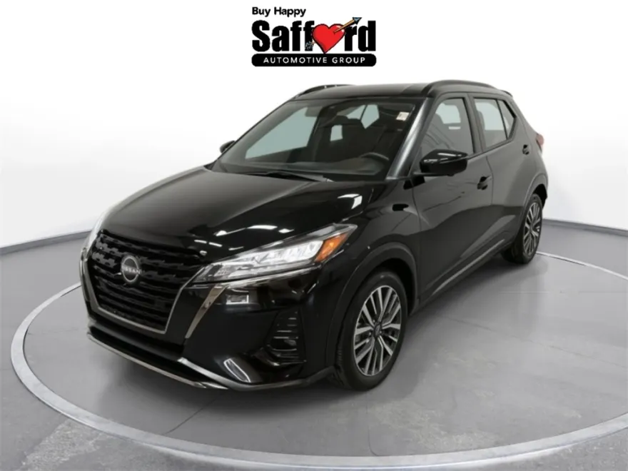 2024 Nissan Kicks SR photo 1