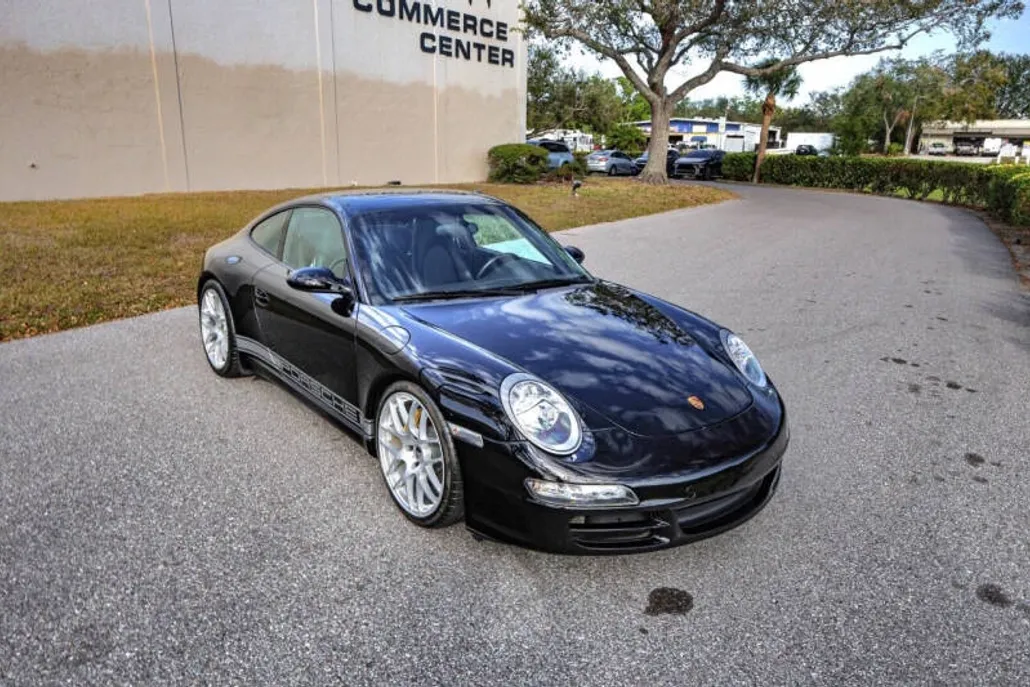2006 Porsche 911 Coupe photo 1