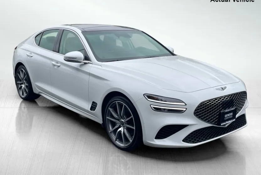 2022 Genesis G70 2.0T photo 1