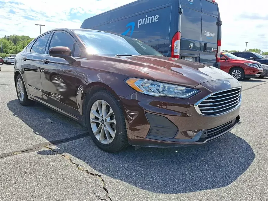 2019 Ford Fusion SE photo 1