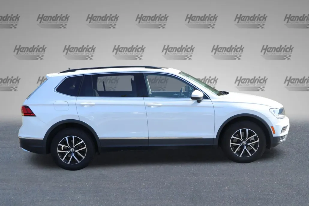 2021 Volkswagen Tiguan SE photo 1