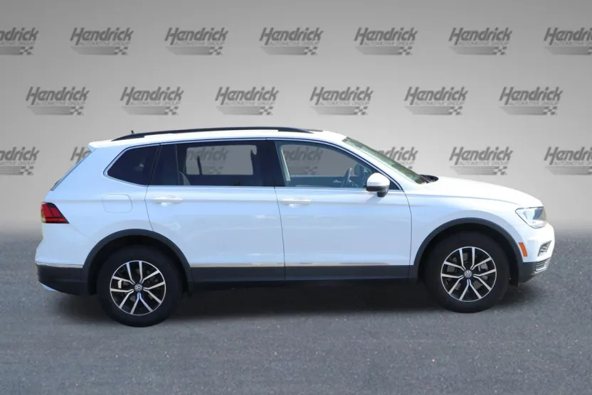 2021 Volkswagen Tiguan SE photo 1
