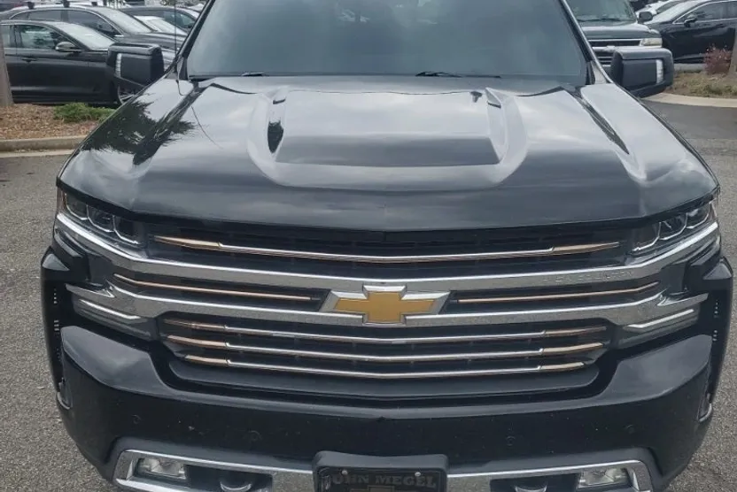 2019 Chevrolet Silverado 1500 High Country photo 1