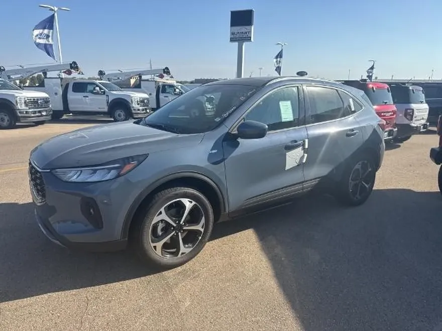 2025 Ford Escape ST-Line Select photo 1
