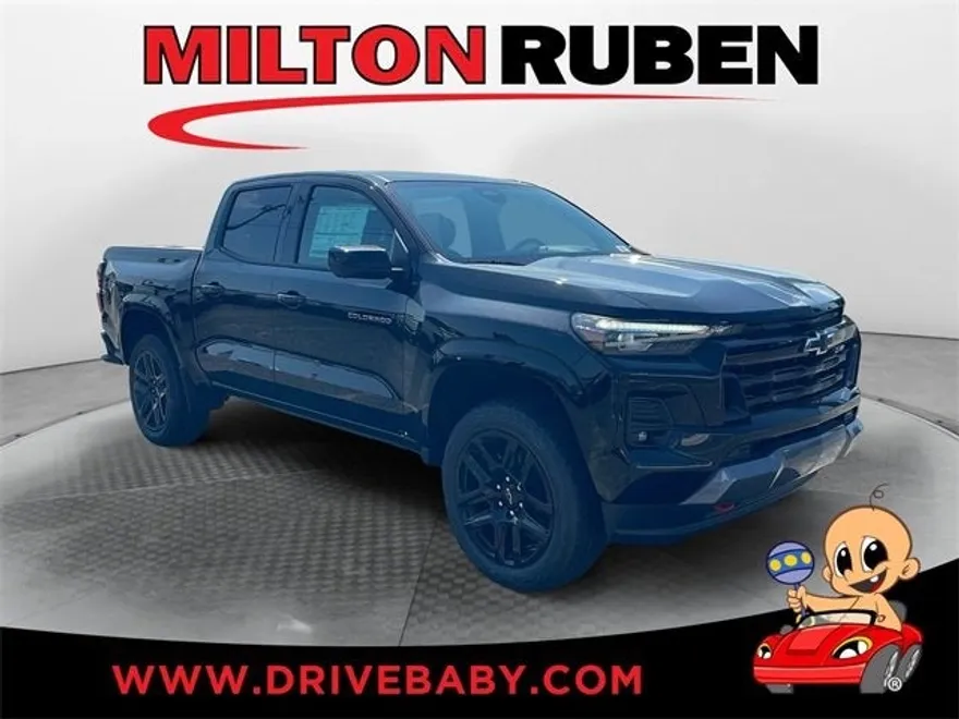 2025 Chevrolet Colorado Z71 photo 1