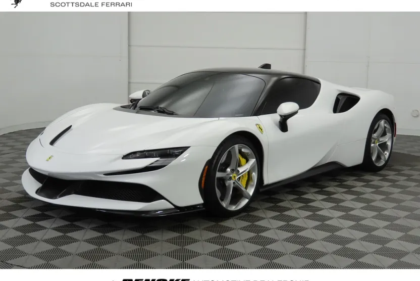 2023 Ferrari SF90 Stradale Base photo 1