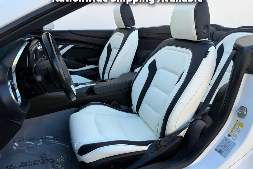 2020 Chevrolet Camaro 1LT photo 1