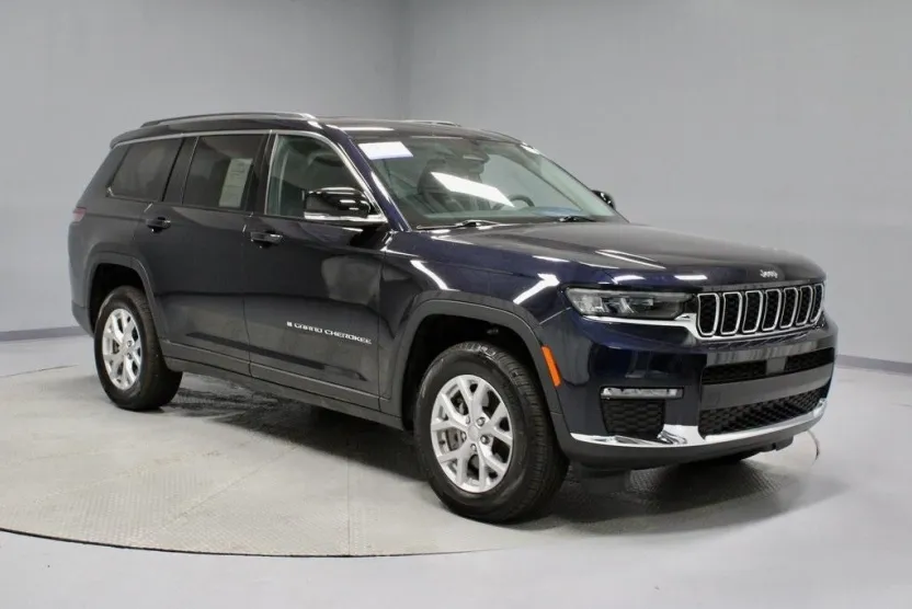 2024 Jeep Grand Cherokee Limited photo 1