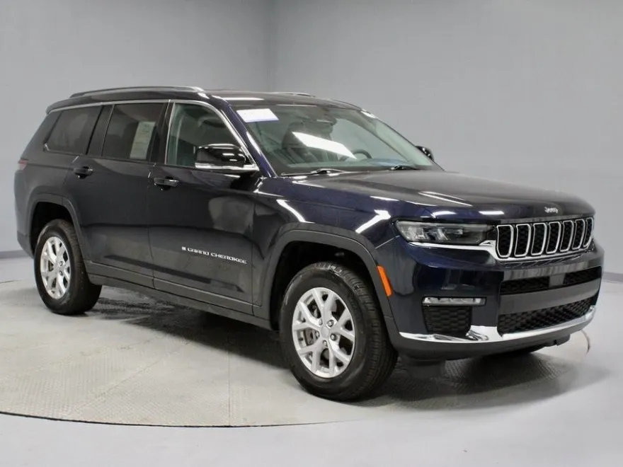 2024 Jeep Grand Cherokee Limited photo 1