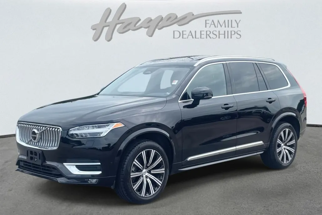 2023 Volvo XC90 Plus photo 1