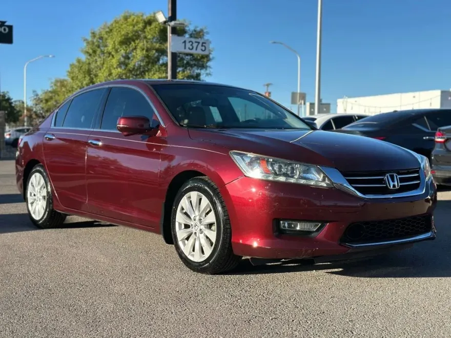 2013 Honda Accord Touring photo 1