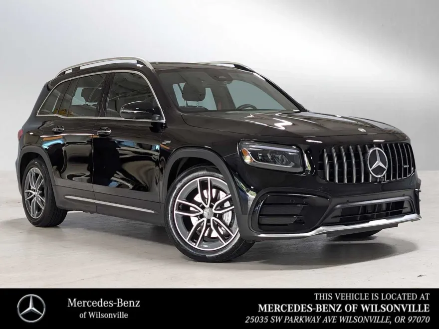 2025 Mercedes Benz GLB AMG 35 photo 1
