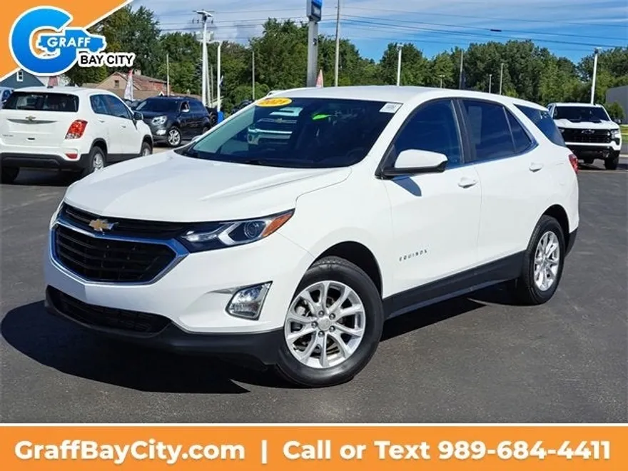 2021 Chevrolet Equinox LT photo 1