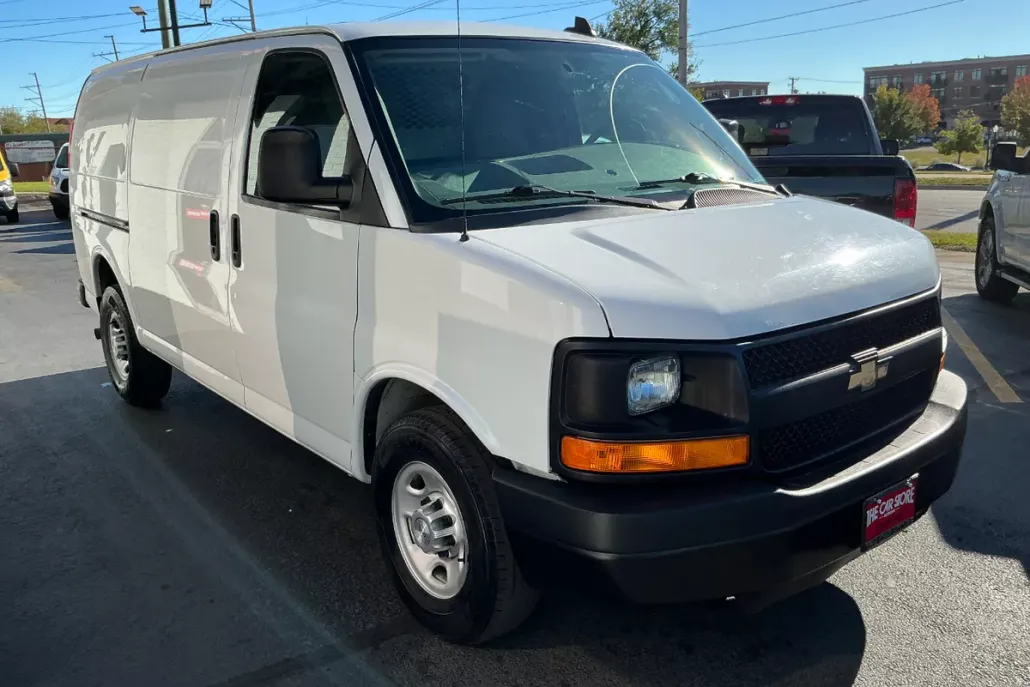2016 Chevrolet Express Cargo Van 2500 photo 1
