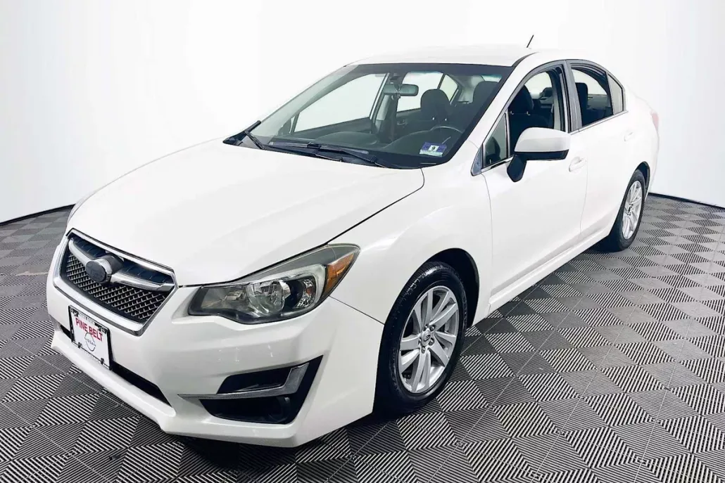 2015 Subaru Impreza Premium photo 1