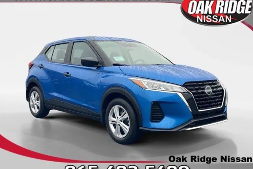2025 Nissan Kicks Play S photo 1