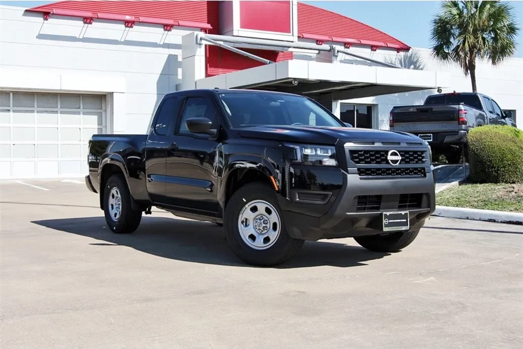 2026 Nissan Frontier SV photo 1