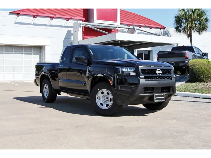 2026 Nissan Frontier SV photo 1