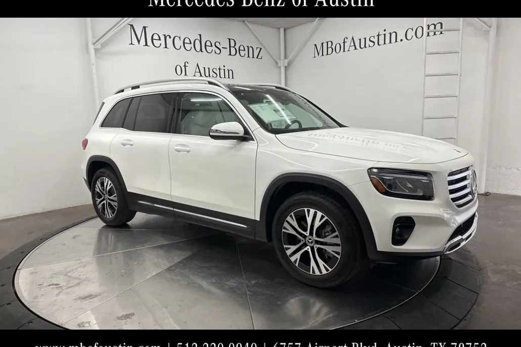 2026 Mercedes Benz GLB 250 4MATIC photo 1