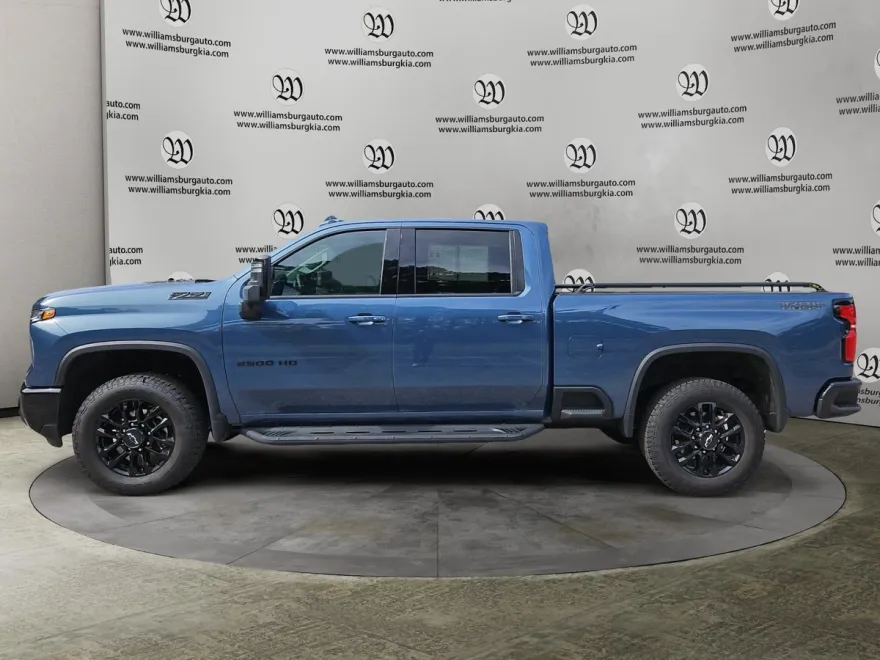 2025 Chevrolet Silverado 2500HD LTZ photo 1