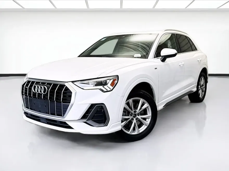 2023 Audi Q3 Premium S line photo 1