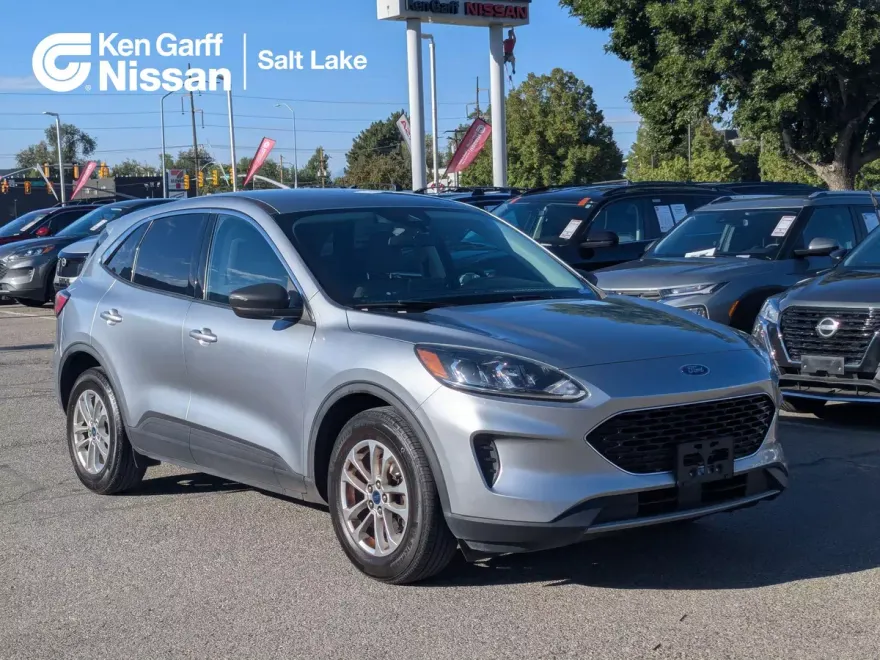 2022 Ford Escape SE photo 1