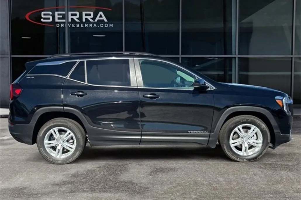 2023 Gmc Terrain SLE photo 1