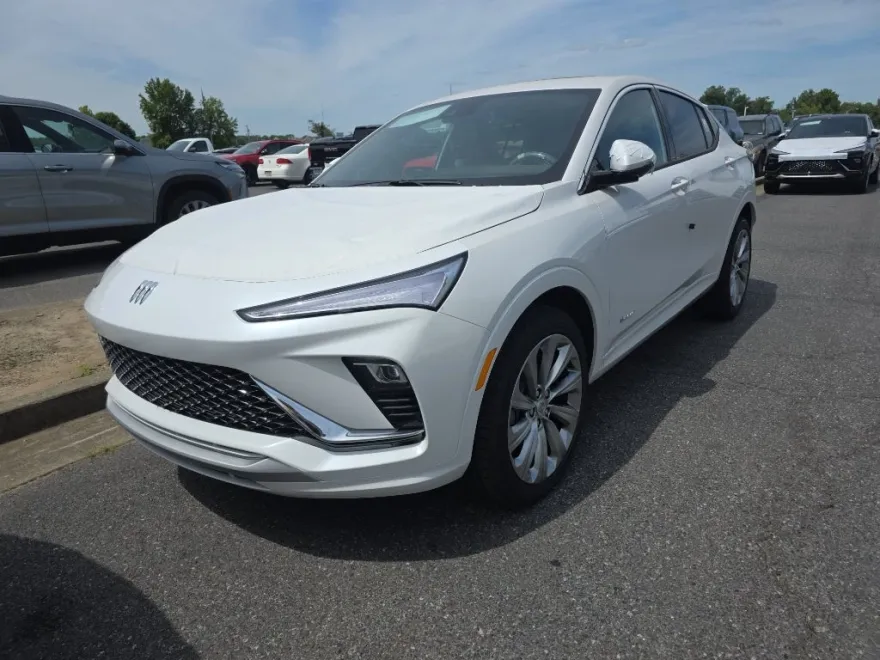 2025 Buick Envista Avenir photo 1