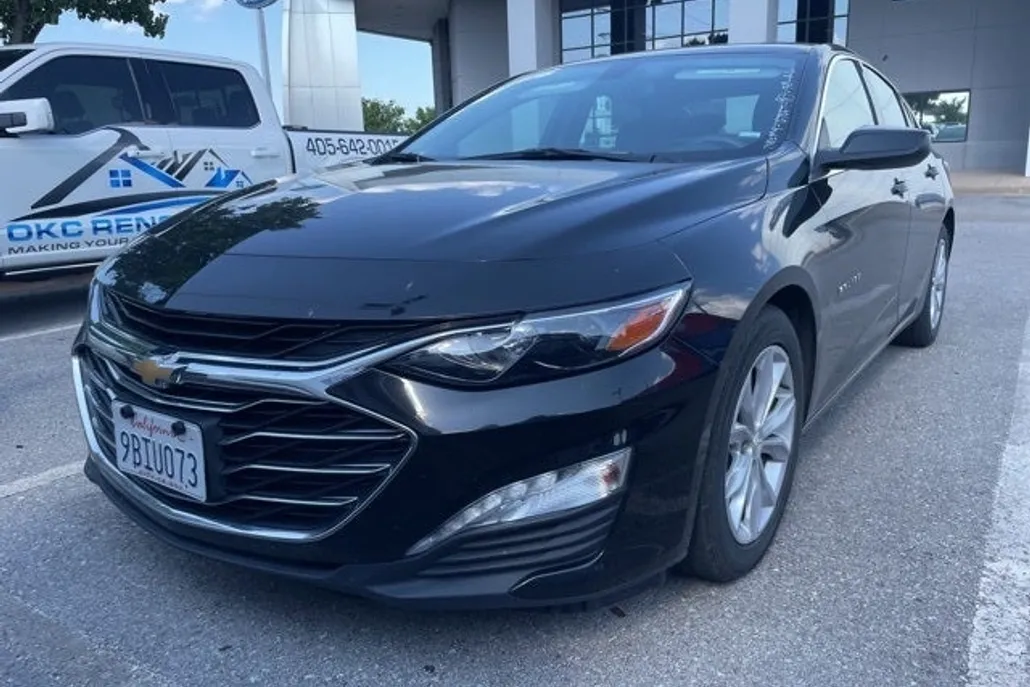 2022 Chevrolet Malibu 1LT photo 1