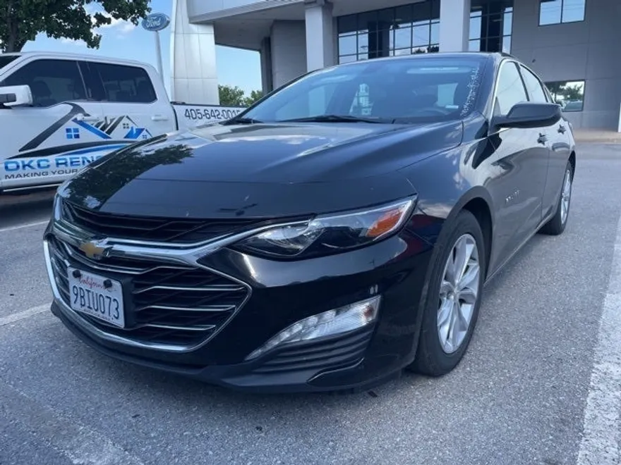 2022 Chevrolet Malibu 1LT photo 1