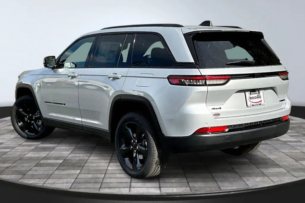 2025 Jeep Grand Cherokee Limited photo 1