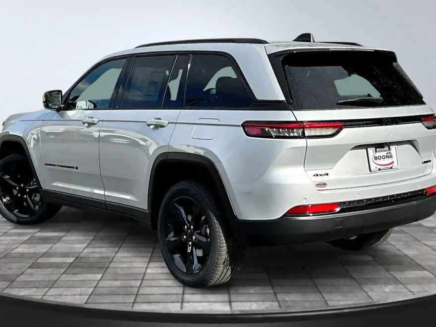 2025 Jeep Grand Cherokee Limited photo 1