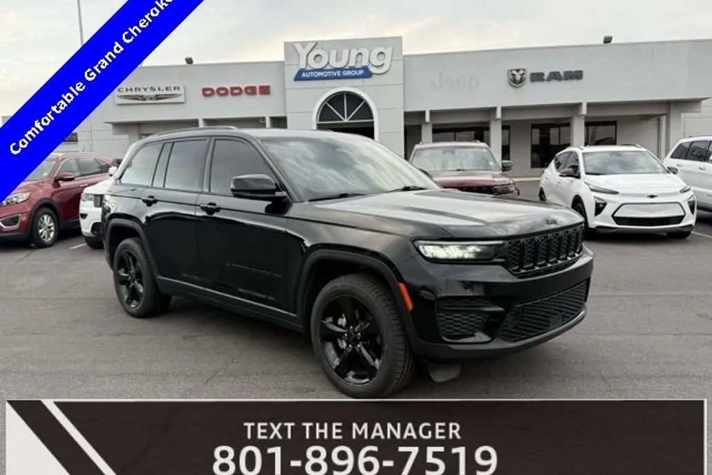 2023 Jeep Grand Cherokee Altitude photo 1
