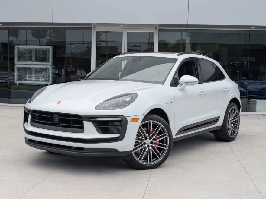 2025 Porsche Macan S photo 1