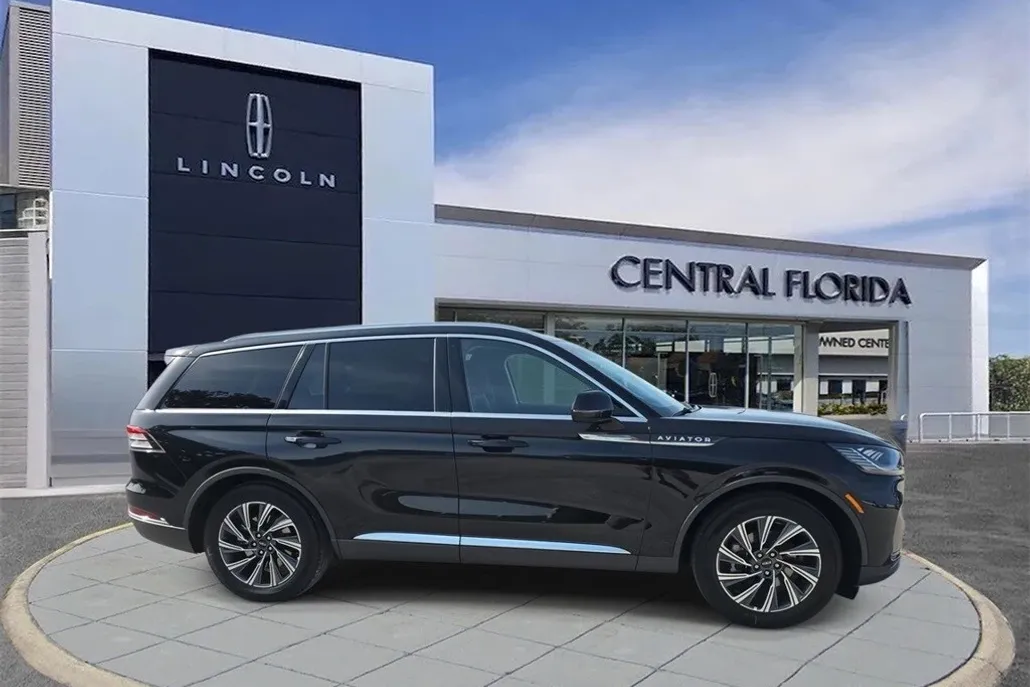 2025 Lincoln Aviator Premiere photo 1