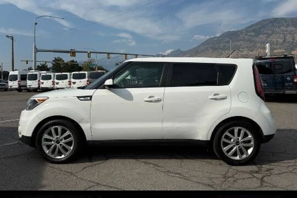 2018 Kia Soul Plus photo 1