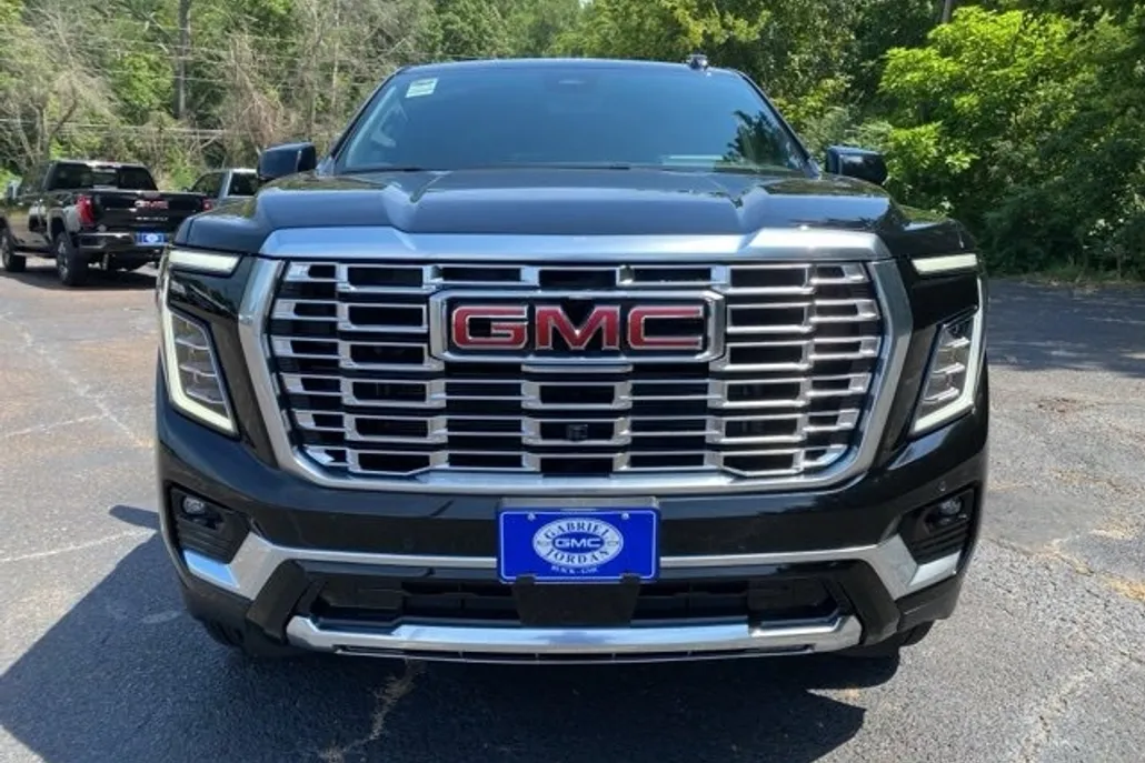 2025 Gmc Yukon XL Denali photo 1
