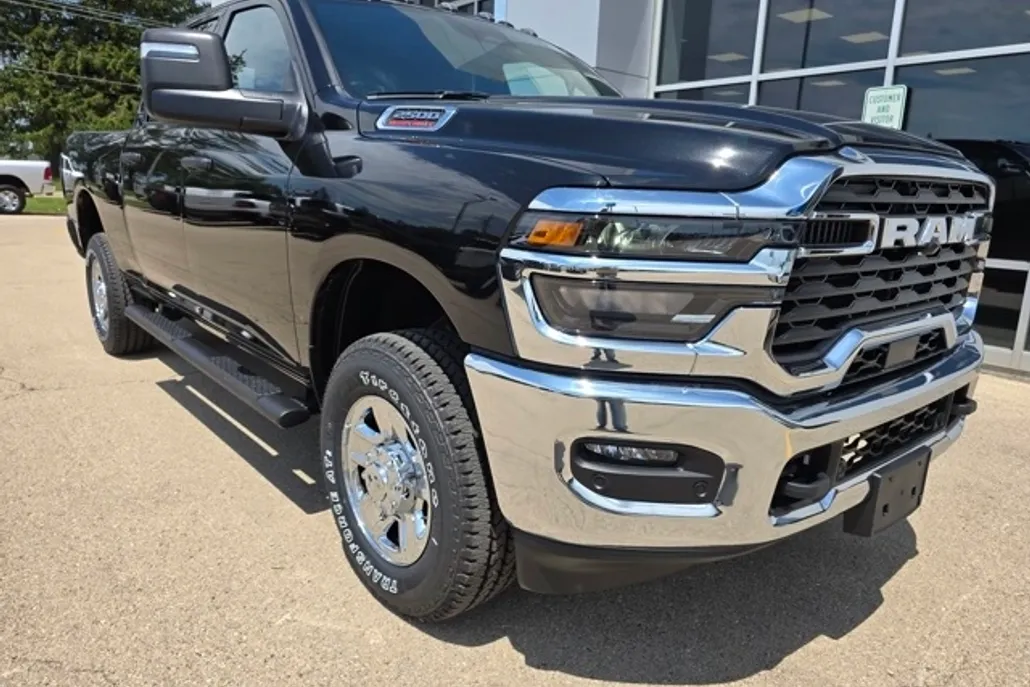 2025 Ram 2500 Tradesman photo 1