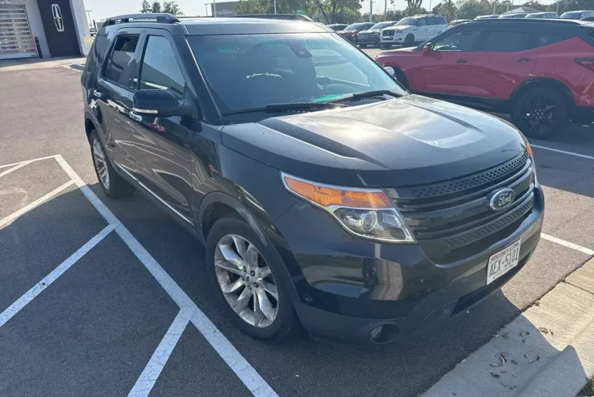 2015 Ford Explorer Limited photo 1