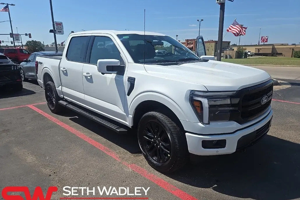 2025 Ford F-150 Lariat photo 1