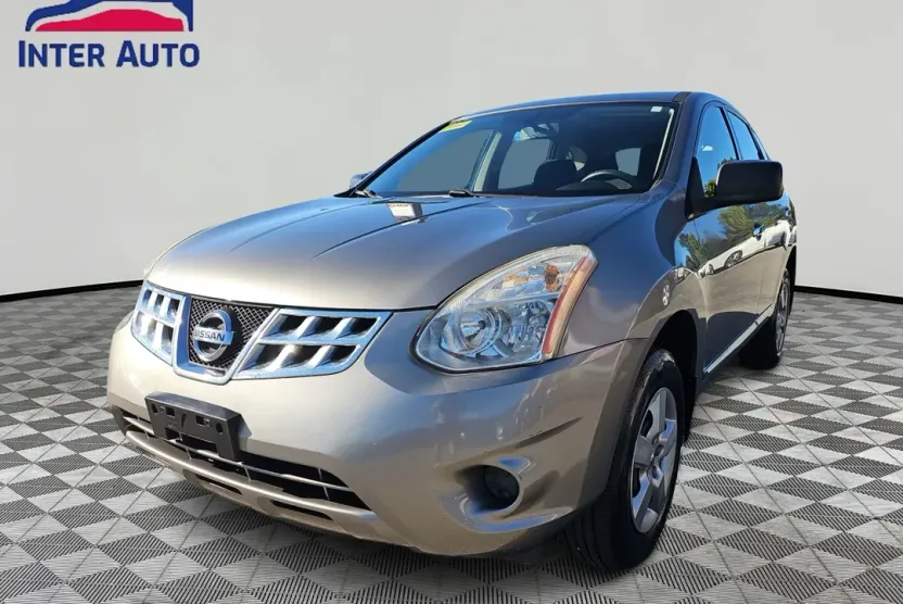 2011 Nissan Rogue photo 1