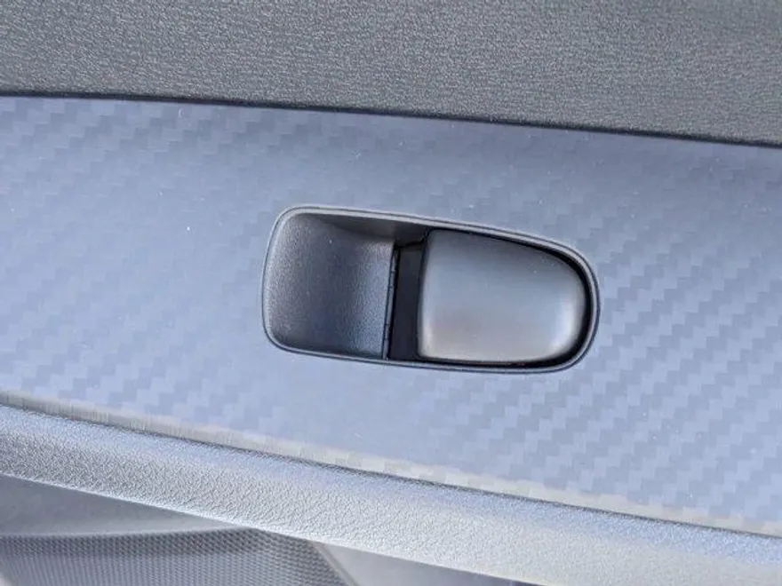 2025 Nissan Sentra S photo 1