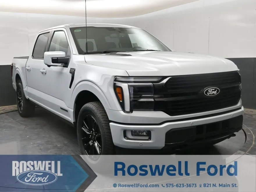 2025 Ford F-150 Platinum photo 1