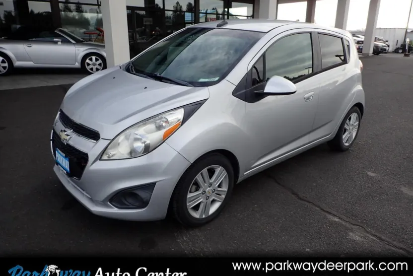 2013 Chevrolet Spark 1LT photo 1