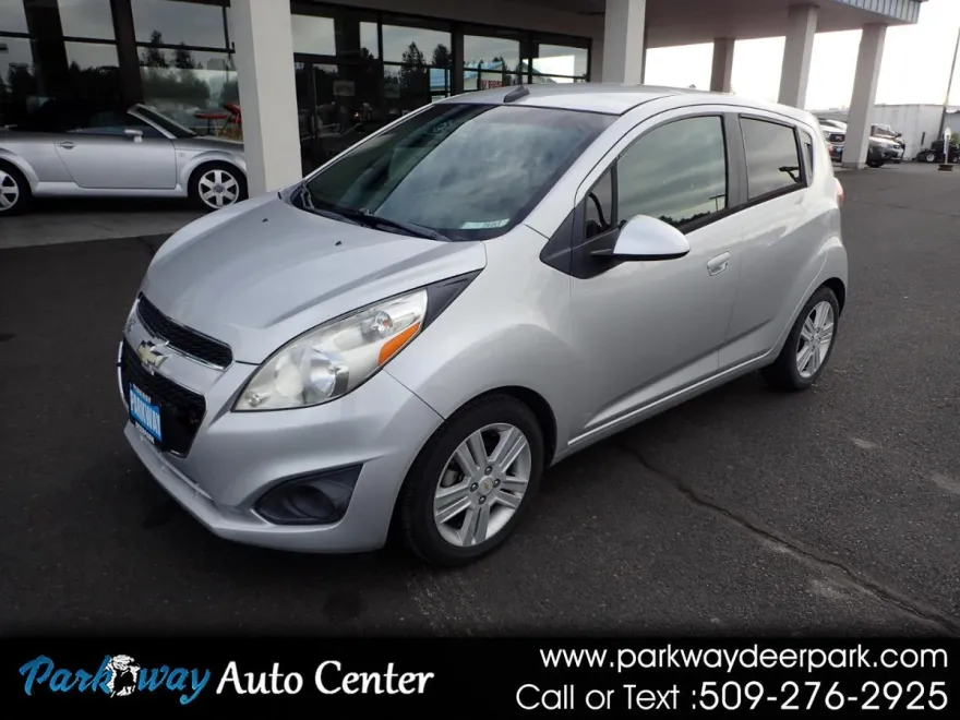 2013 Chevrolet Spark 1LT photo 1