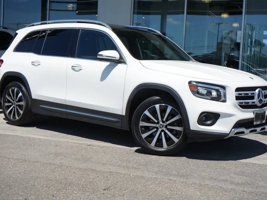 2022 Mercedes Benz GLB 250 4MATIC photo 1